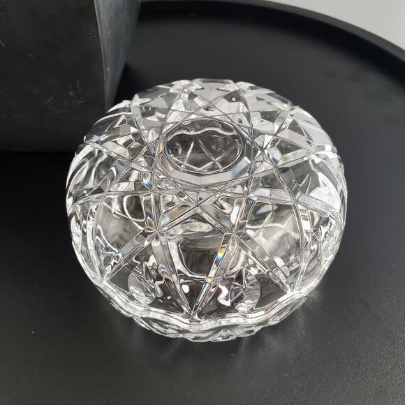 RCR Vintage 24% Lead Royal Crystal Clam Shell Trinket Candy Dish - Picture 1 of 8
